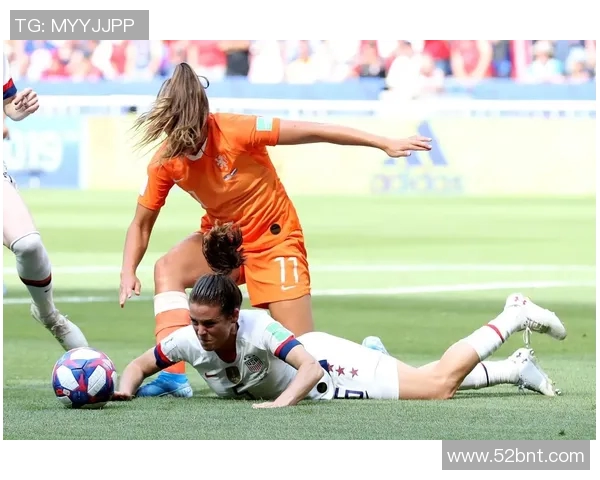 荷兰女足对阵加拿大女足精彩直播全程回顾与赛况分析 荷兰女足对阵加拿大女足精彩直播全程回顾与赛况分析