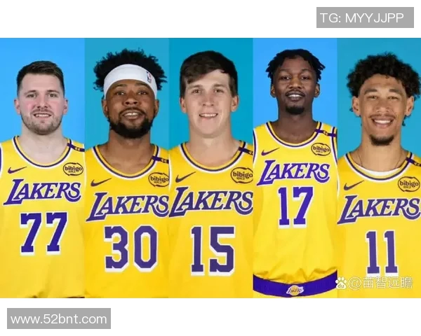 2017年湖人与掘金季前赛精彩对决回顾与分析