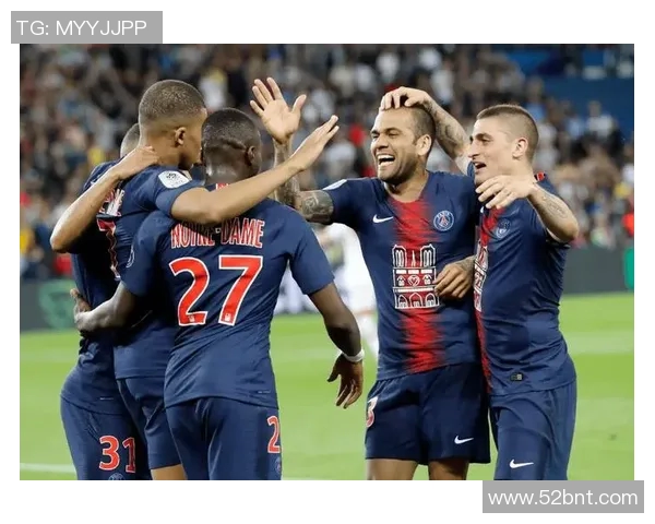 拜仁慕尼黑对阵巴黎圣日耳曼完整比赛回顾与精彩瞬间分析