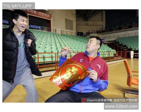 王泉泽的篮球之路从青涩少年到职业球员的成长故事与奋斗历程