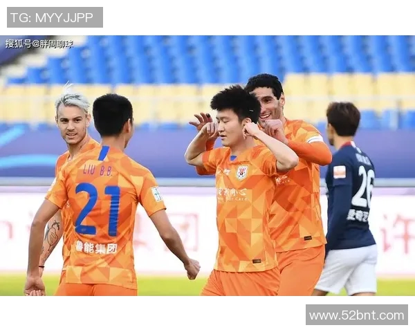 2019年中超精彩对决上港与苏宁的巅峰较量回顾与分析