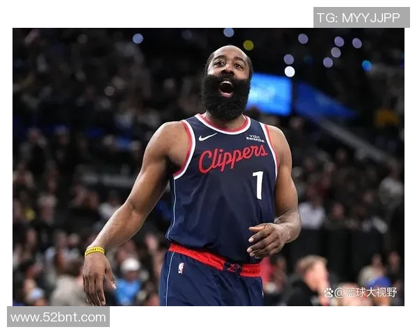 黄蜂与快船在深圳展开激烈对决球迷期待精彩表现与胜利时刻 黄蜂与快船在深圳展开激烈对决球迷期待精彩表现与胜利时刻