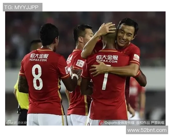 力帆迎战恒大争夺胜利期待精彩对决展现足球魅力与团队精神