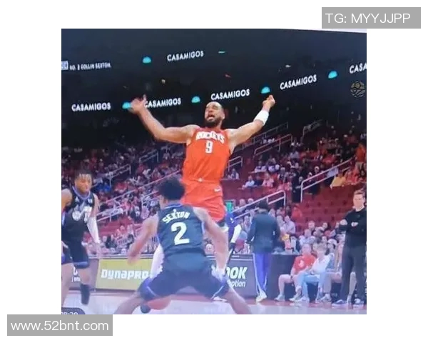 勇士与火箭激战正酣NBA季后赛精彩对决引发球迷热议