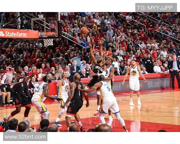 火箭队与爵士队激战在即12月18日精彩对决不容错过